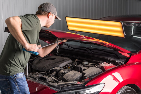 Removal Of Dents Without Painting. PDR Technology For Car Body Repair