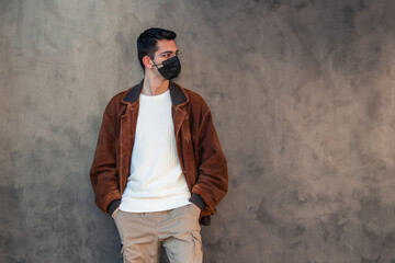 Obraz premium man with mask isolated on background