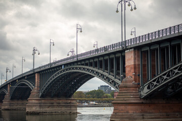 Theodor Heuss Bridge (Mainz - Wiesbaden)