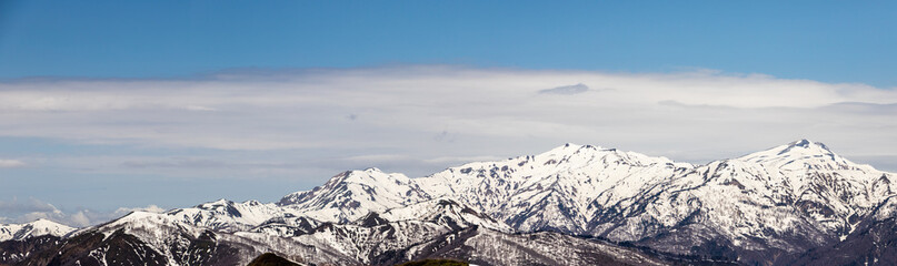 雪に覆われた白山から別山を大日ヶ岳からパノラマ撮影