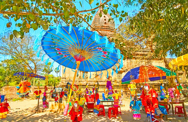 The burmese umbrella and traditional puppets, Bagan, Myanmar