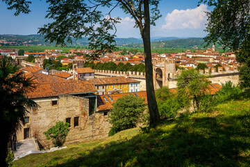 Fototapeta na wymiar View of Soave's castle and village near Verona