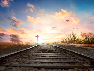 Heaven Road Concept: railway a way walking towards a cross - obrazy, fototapety, plakaty