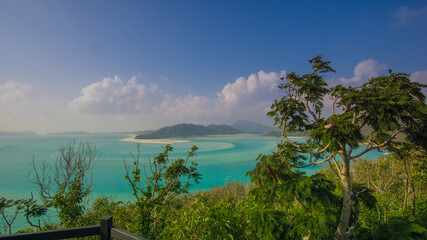 sunrise over whitsunday island