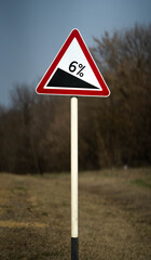 road sign descent 6 degrees down