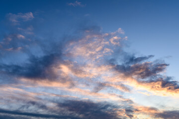 Fototapeta na wymiar Cielo con nuvole