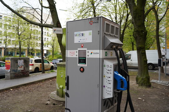 efacec, Meister, Gewobag, be emobil Ladestation f&uuml;r Elektrofahrzeuge in Berlin am 01.05.2021