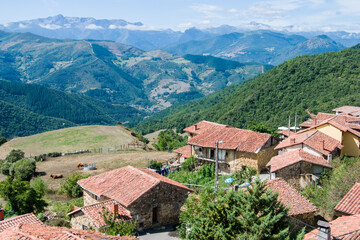 Fototapeta na wymiar Paisajes de la Cordillera Cantábrica