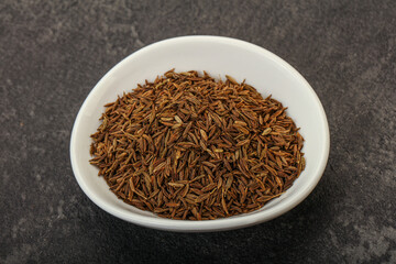 Dry zeera seeds in the bowl