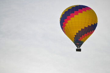 balloon, air, hot, sky, fly, flight, travel, background, colorful, transportation, high, basket, fun, adventure, journey, transport, summer, freedom, sport, ballooning, airship, color, up, isolated, b