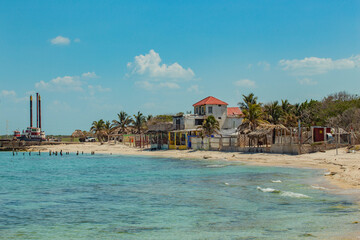 mexico_natural_jungla_mar_verde_azul_cascadas_conchas_arboles_piedras_agua_hojas_arena_montañas_atardecer_autopista