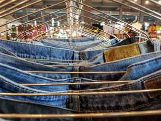 Jeans hanger