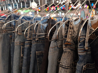 Jeans hanger