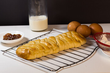 Pan casero relleno para tomar con café