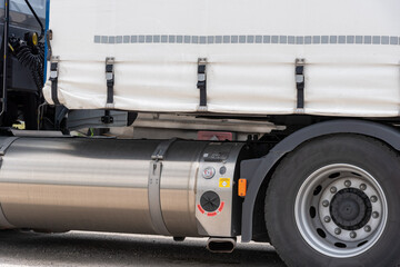 LNG deposit in a truck, fuel that is increasingly used in transportation due to its low contamination.