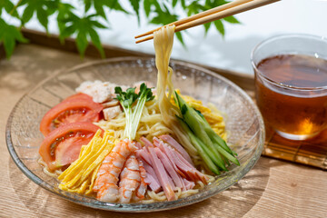 冷やし中華　冷麺