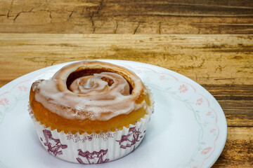 シナモンロール　デザート