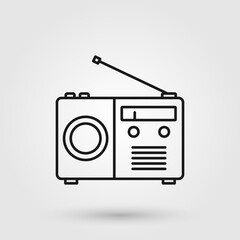 Retro radio with antenna icon illustration. Vintage media player concept.