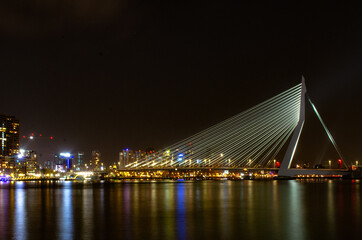 Obraz premium erasmus bridge by night