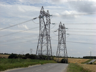 Lignes électriques haute tension