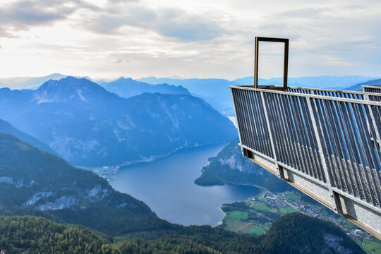 Stunning view of the Salzkammergut region from the 5 Fingers,