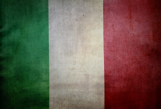 Grunge Italian flag