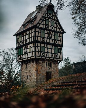 Foto vom Herzugstuhl Hummelhain im Th&uuml;ringer Wald. Herbst.