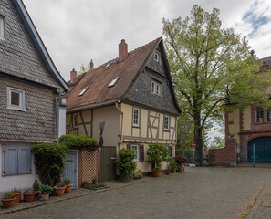 Fototapeta na wymiar old half-timbered houses in the historic old town of Frankfurt Hoechst