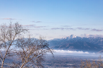 蓼科から南アルプスを臨む