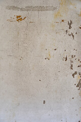 塗装が剥げた壁面