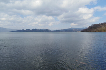 湖畔から見る十和田湖