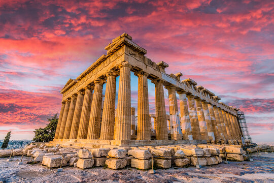 The Parthenon is Standing majestically on the highest point of the Acropolis hilltop, this breathtaking temple was the most magnificent temple of the ancient world.