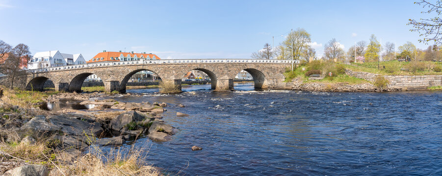The Falkenberg Bridge (Tullbron) is a stone arch bridge built between 1756 and 1761. The bridge is still in use today. Panoramic view.