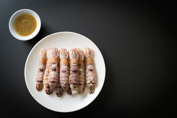 steamed crayfish or mantis shrimps or stomatopods