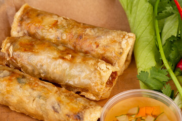 rice paper roulettes, meat, greens