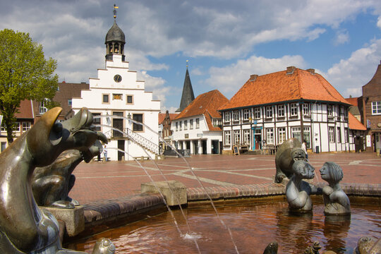 Innenstadt von Lingen mit Rathaus