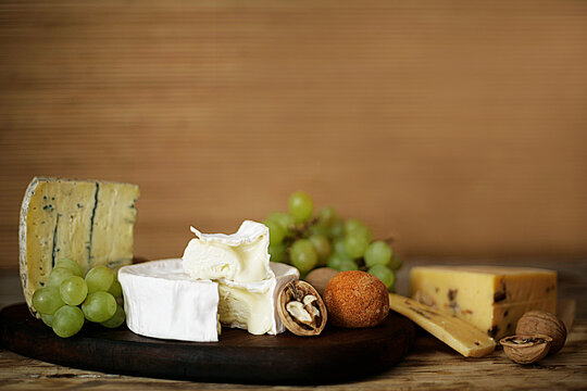 cheese and grapes