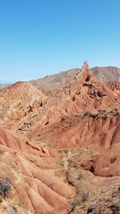 Pustynny krajobraz kanionu Skazka w Kirgistanie.  - obrazy, fototapety, plakaty