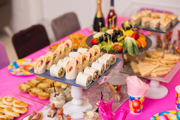 catering for birthday party in studio