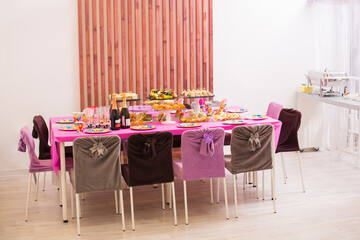 catering for birthday party in studio