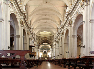 chiesa di San Marco a Milano; navata centrale