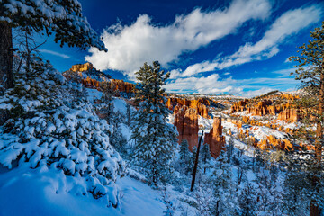 Snow, Clouds, and Hoodoos in Bryce Canyon