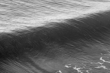 Ocean waves in black and white