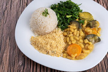 Done Dish - Casule with rice, cabbage and farofa