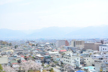 Fototapeta na wymiar 舞鶴城公園から見た甲府市の街並み