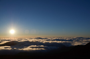 Fototapeta na wymiar Sunrise Above Haleakala, Maui