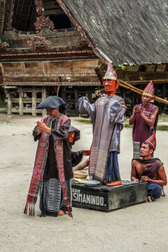 Samosir, Indonesia &ndash; May 7, 2015: Tortor Dance Performance, one of the typical dances of the Batak tribe, for tourists on Samosir Island Toba Lake, North Sumatera, Indonesia