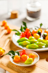 Deletable Imitation Fruits on wooden plate