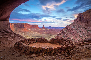 false kiva, canyonlands