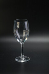 Empty glass for vine or water
